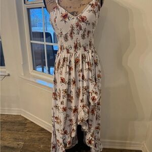 Floral high low, large, vine and valley